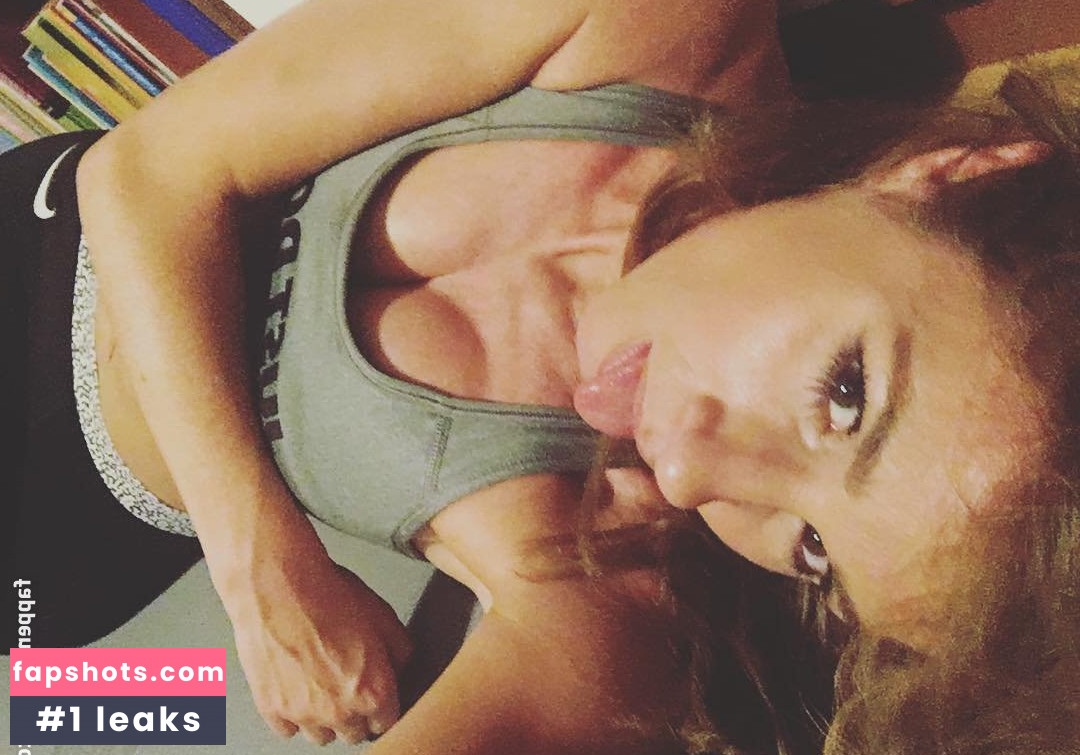 Mareile Hoeppner gallery photo #38