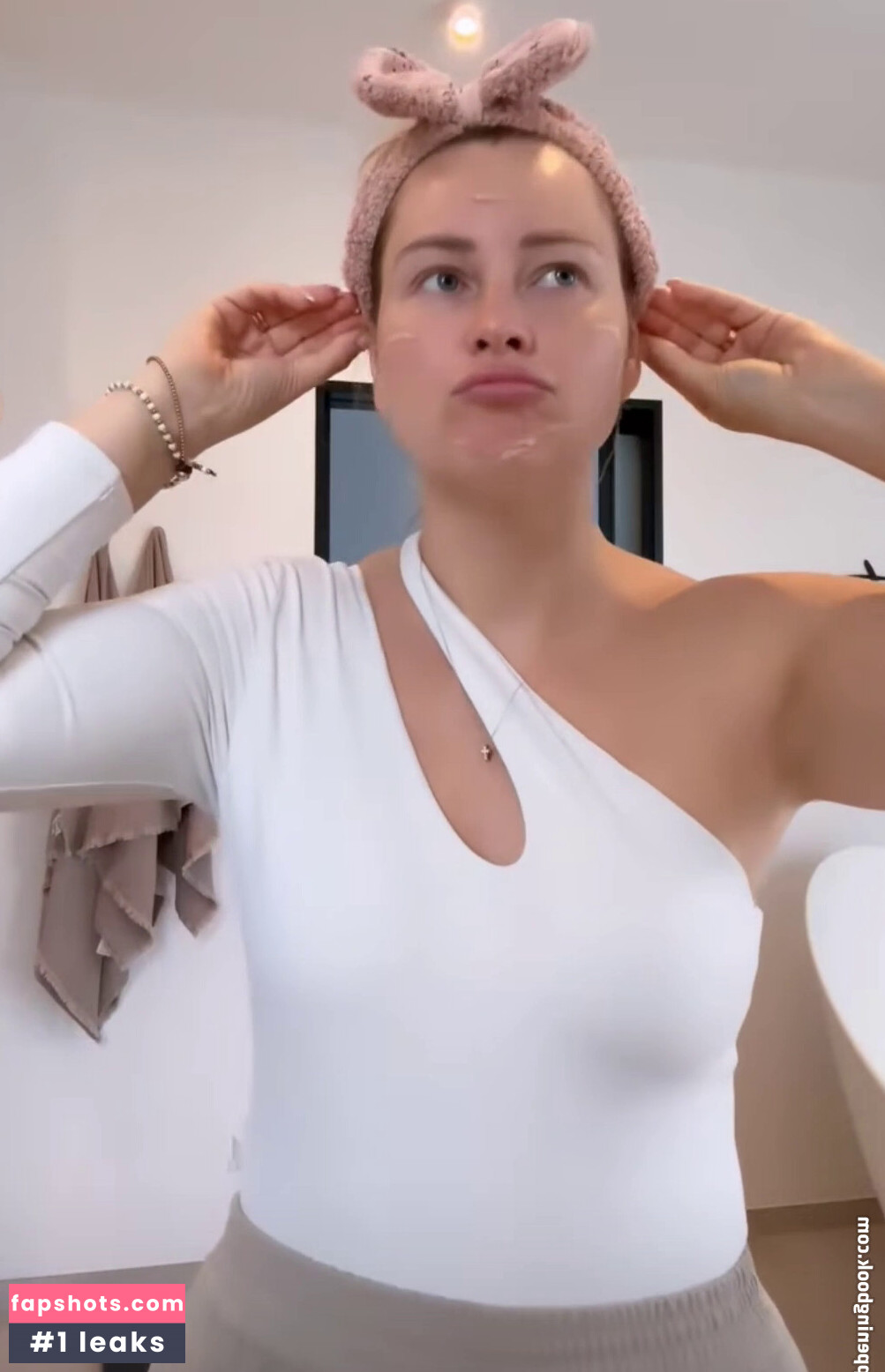 Maren Wolf Nude Leaks OnlyFans Photos #339 - LeakJerk