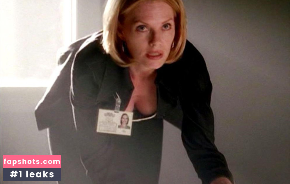 Marg Helgenberger gallery photo #12