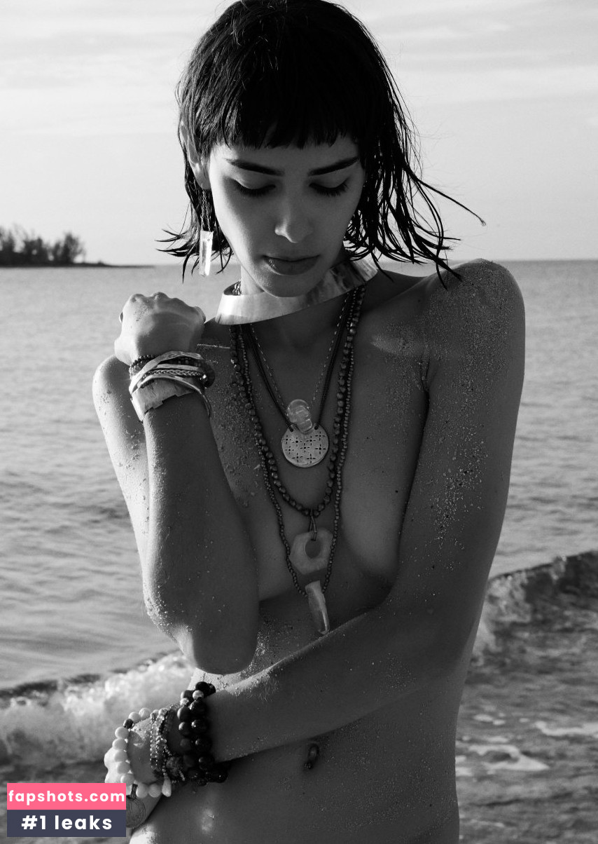 Margaux Brooke gallery photo #14