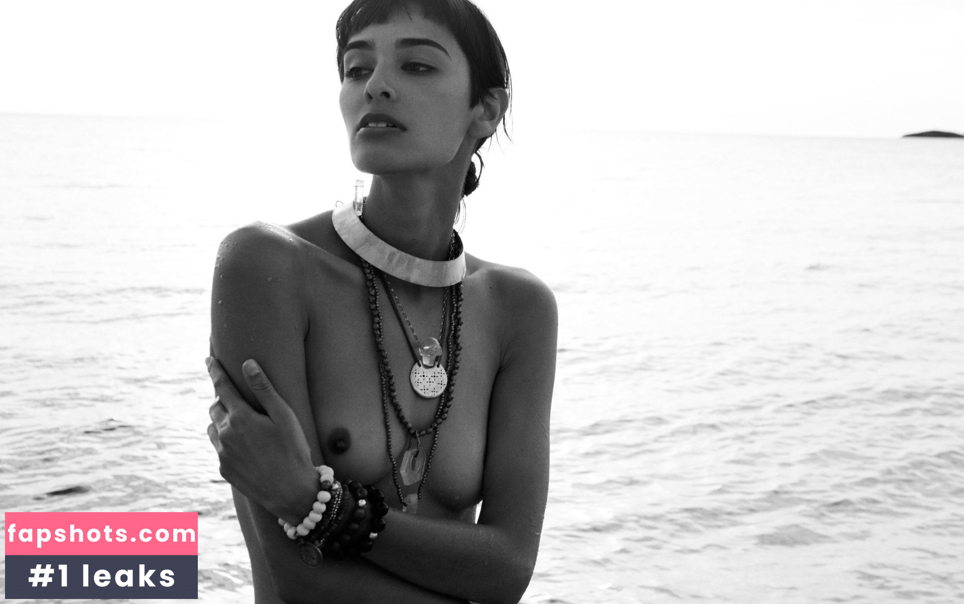 Margaux Brooke gallery photo #17