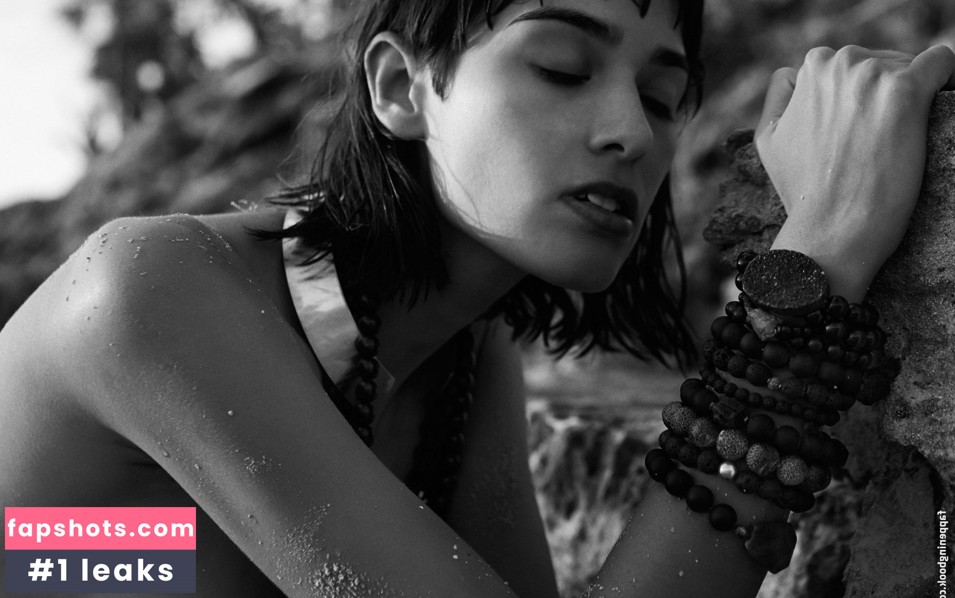 Margaux Brooke gallery photo #6