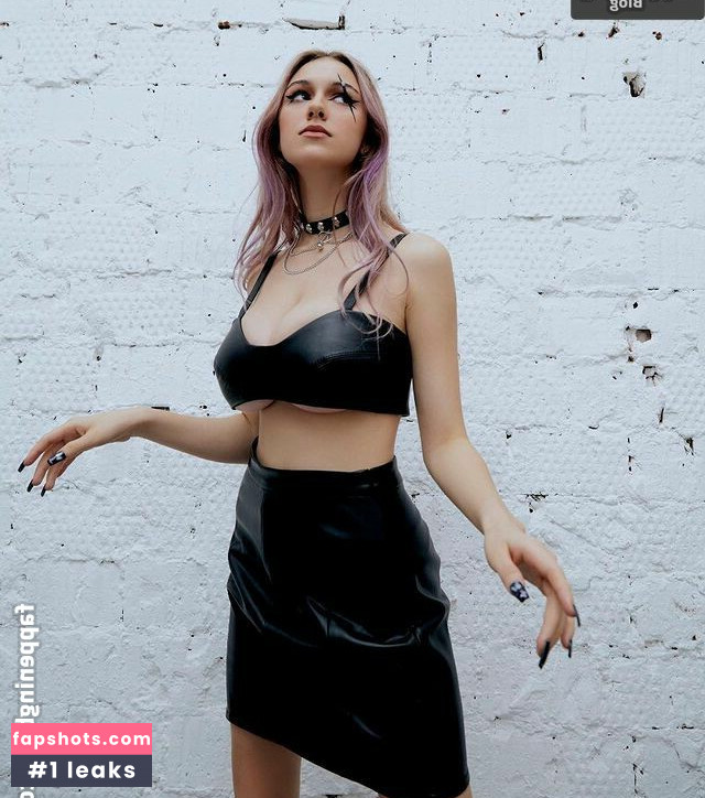 Margo Flury gallery photo #2