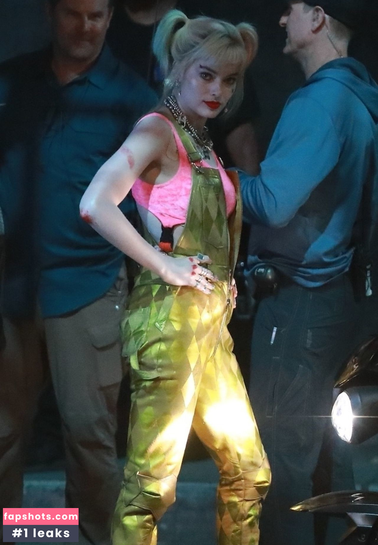 Margot Robbie gallery photo #957