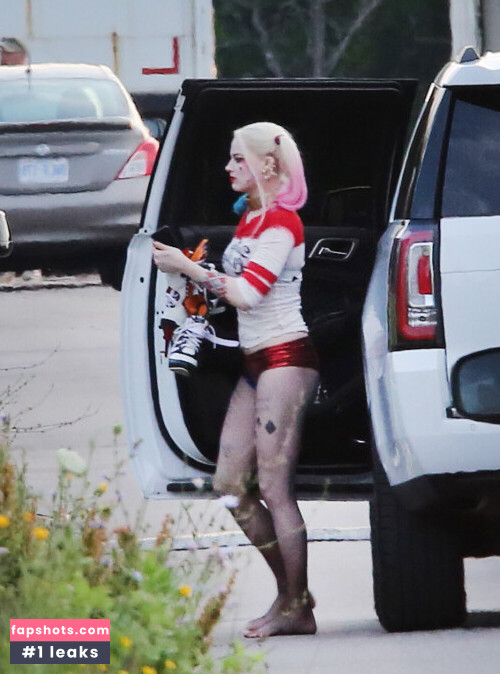 Margot Robbie gallery photo #722