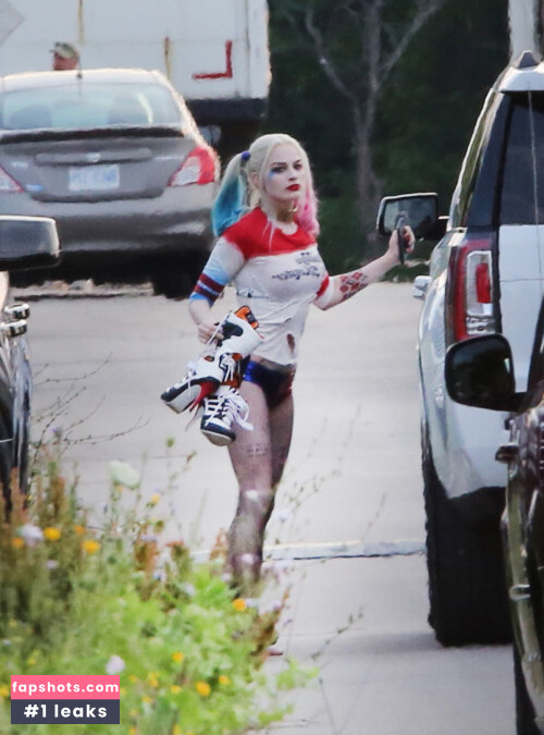 Margot Robbie gallery photo #727