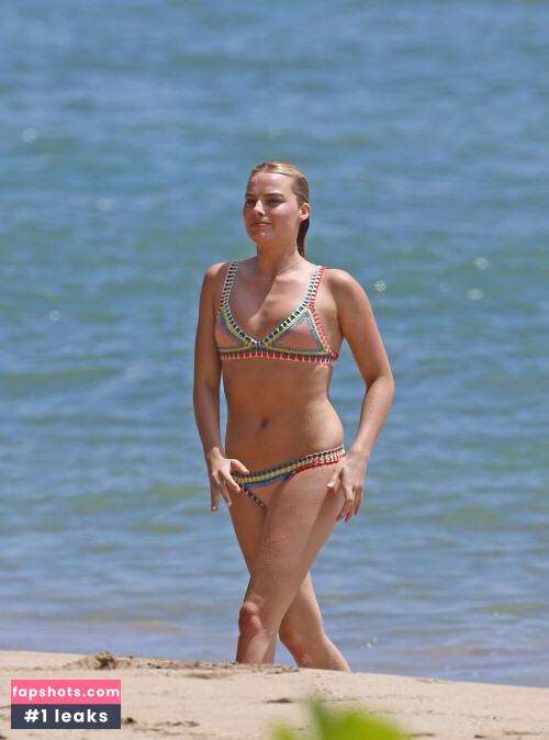 Margot Robbie gallery photo #747