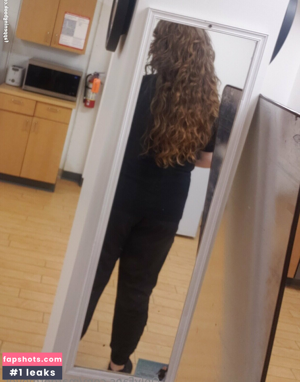 margotmoves gallery photo #6