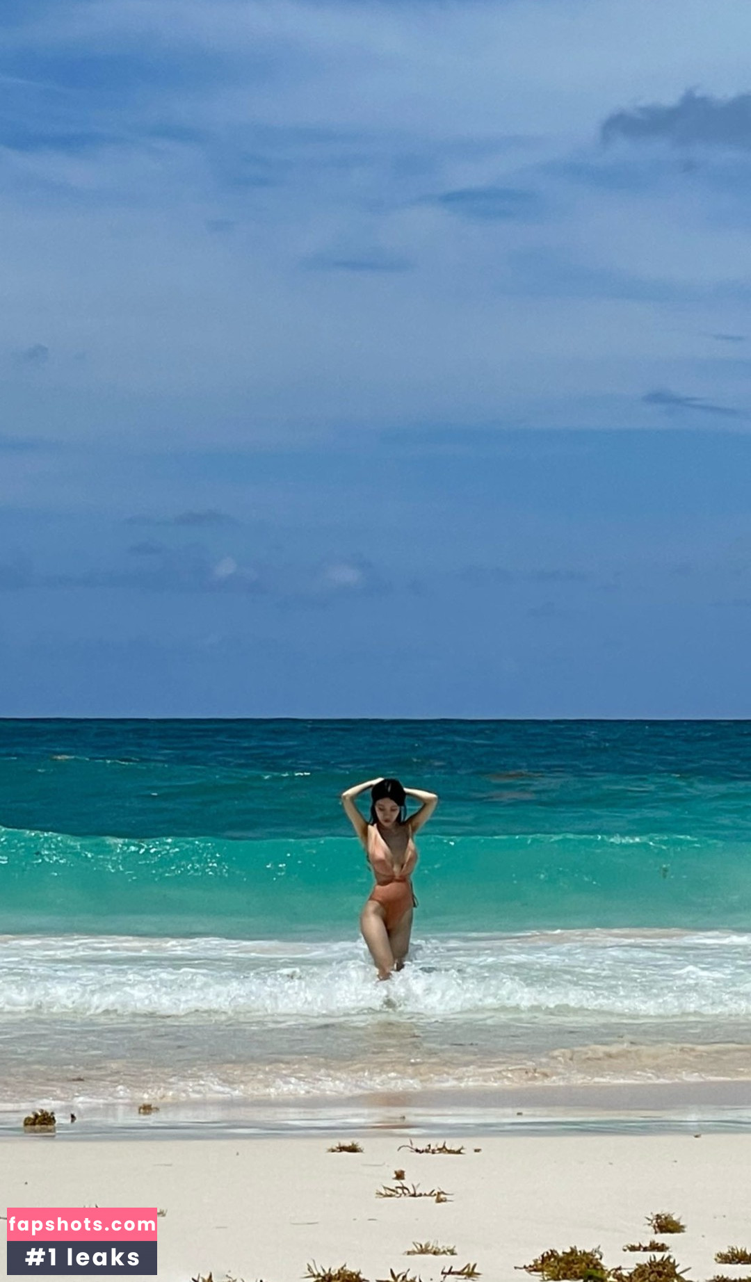 Mari Bambei gallery photo #22