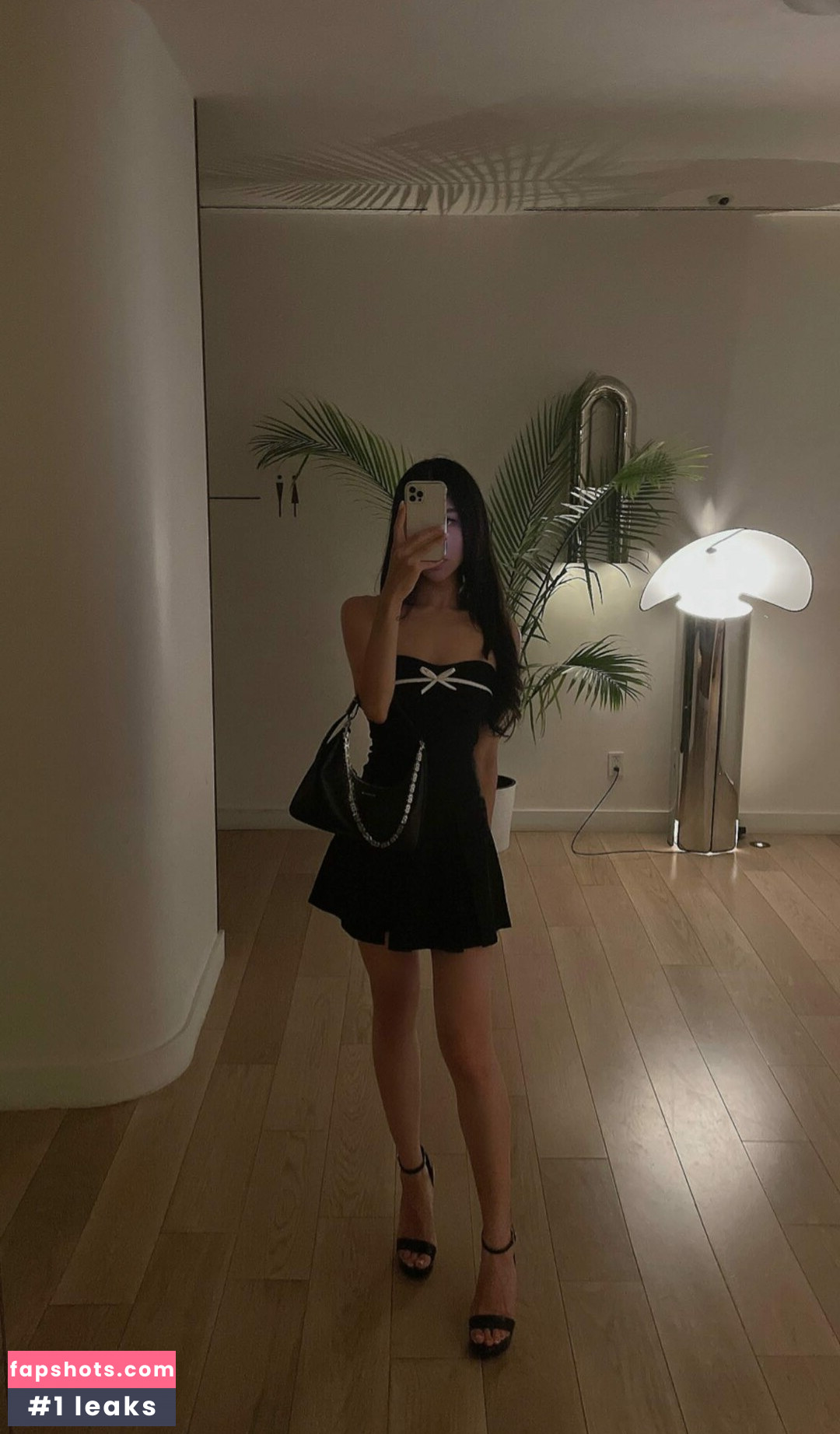 Mari Bambei gallery photo #8