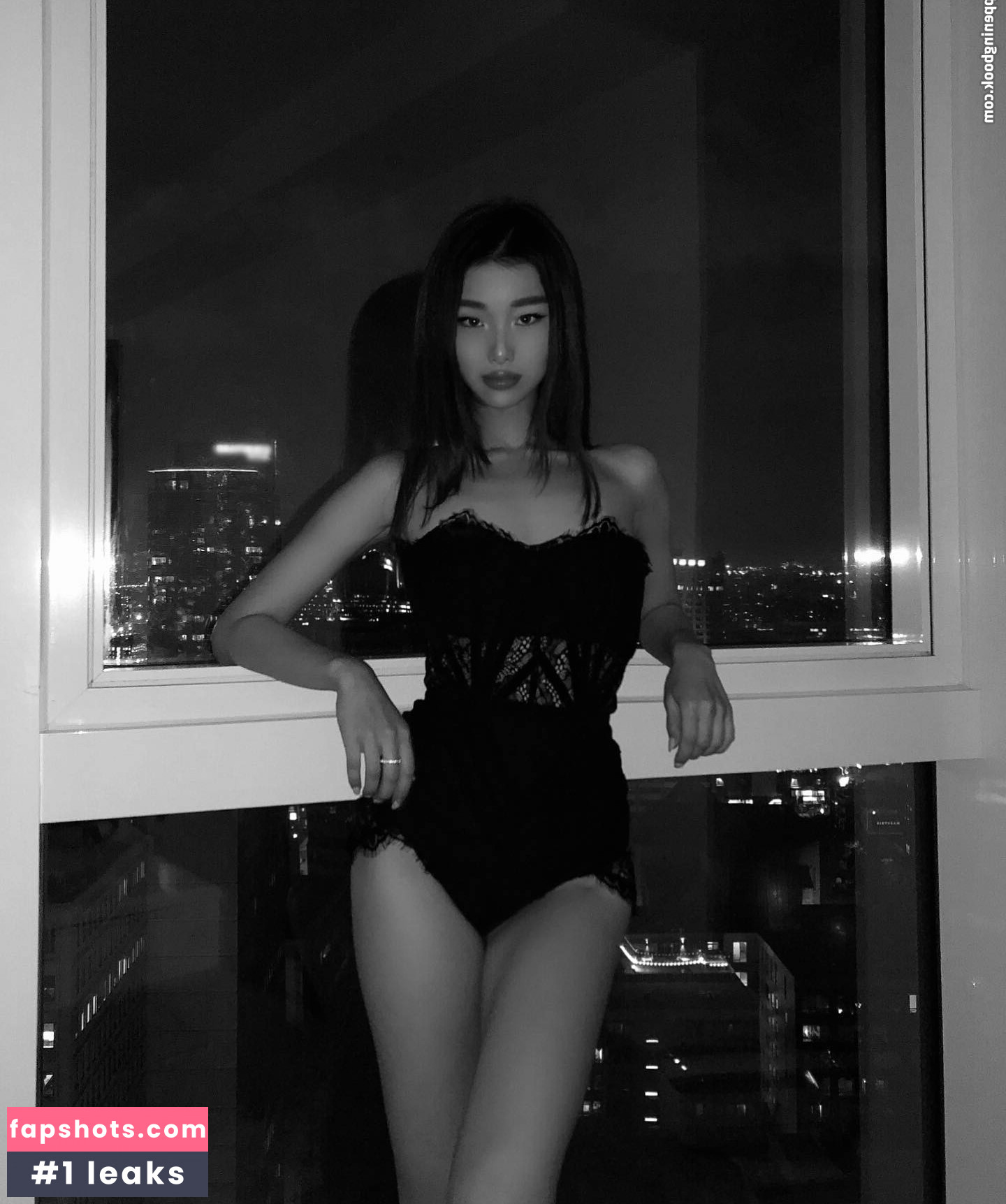 Mari Bambei gallery photo #9