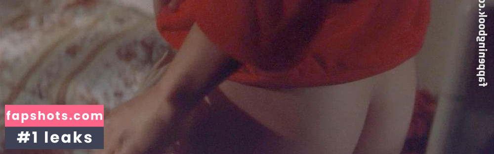 Mari Kishida gallery photo #5