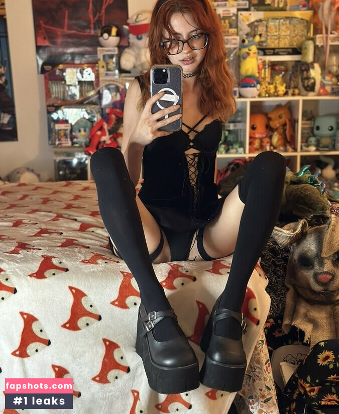 mari.m0nster gallery photo #40