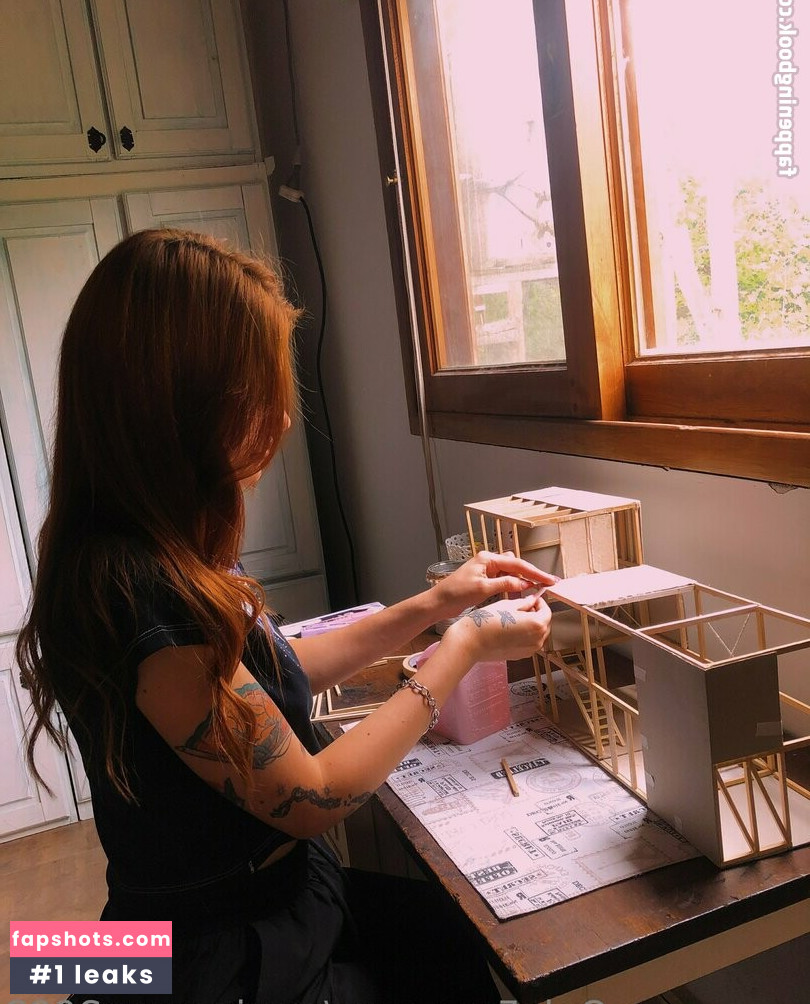 Mari Posa gallery photo #42