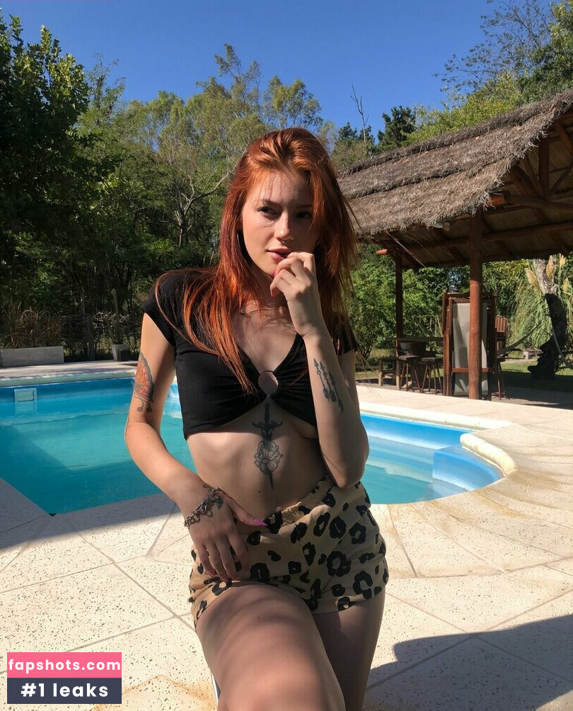 Mari Posa gallery photo #44