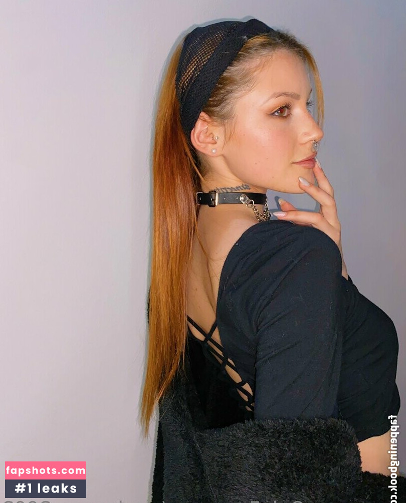 Mari Posa gallery photo #45