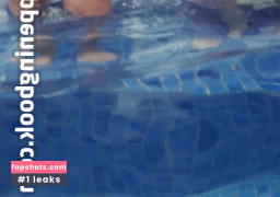 Mari Reis gallery photo #41