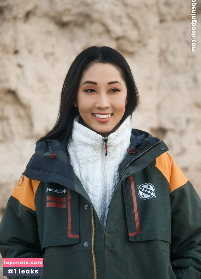 Mari Takahashi gallery photo #20