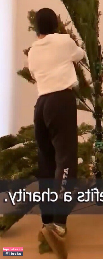 Mari Takahashi gallery photo #8