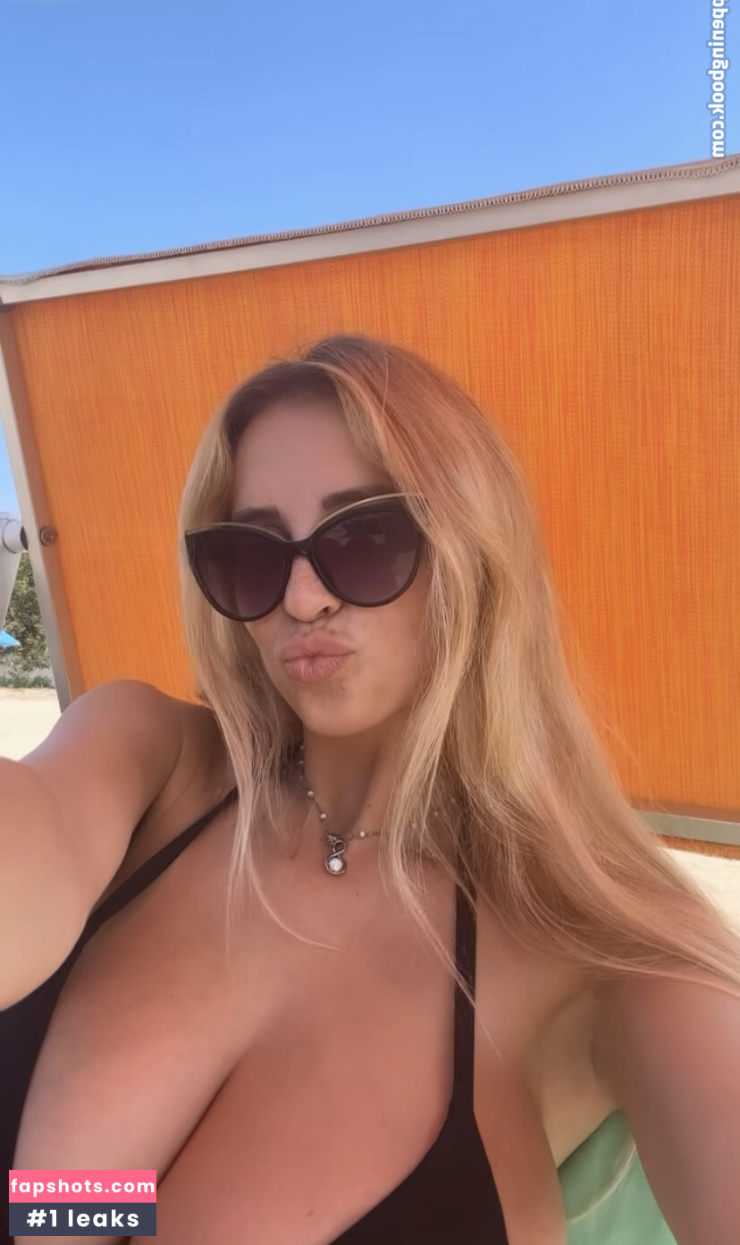 Maria Arreghini gallery photo #118