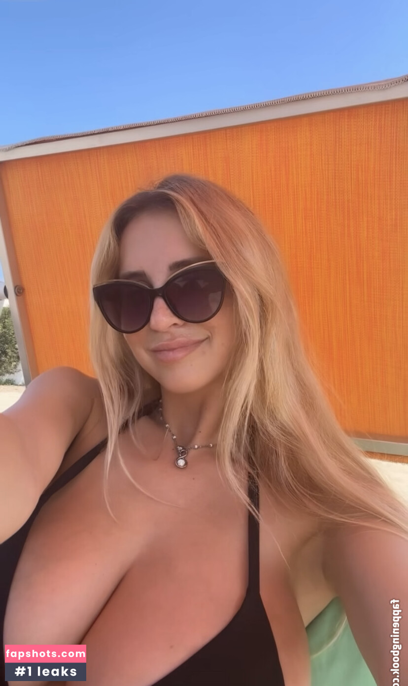 Maria Arreghini gallery photo #119