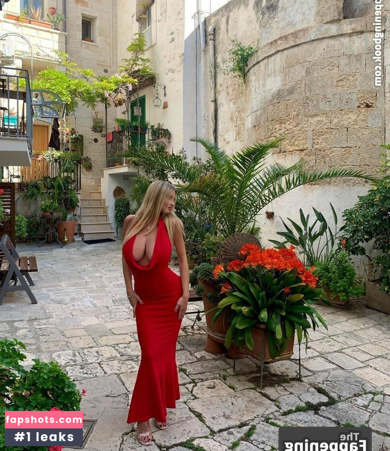 Maria Arreghini gallery photo #142