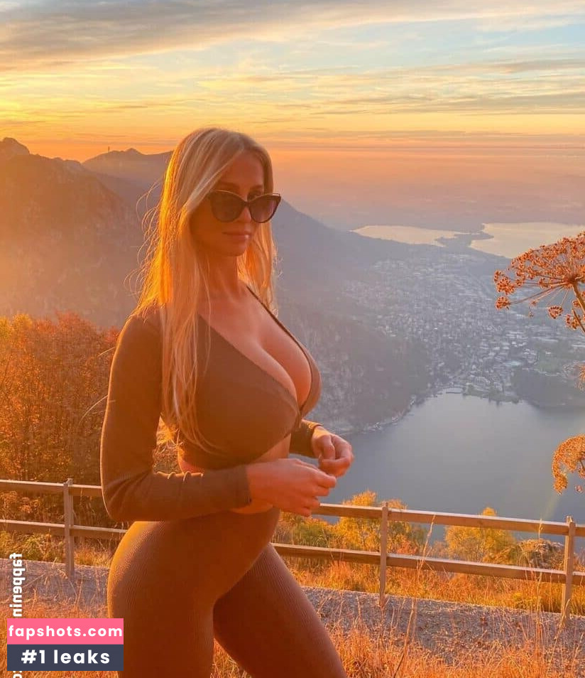 Maria Arreghini gallery photo #23