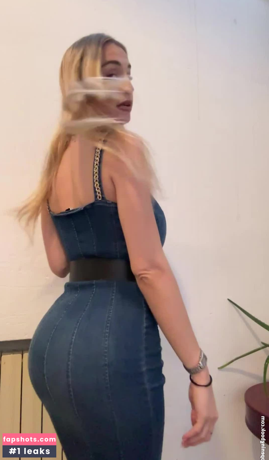 Maria Arreghini gallery photo #58