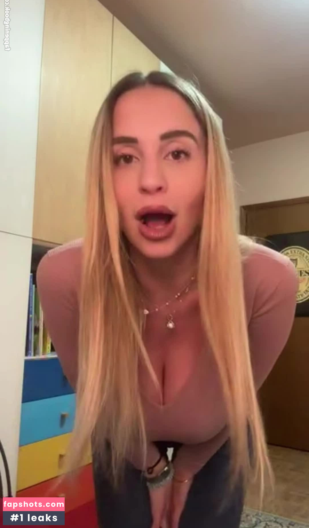 Maria Arreghini gallery photo #63