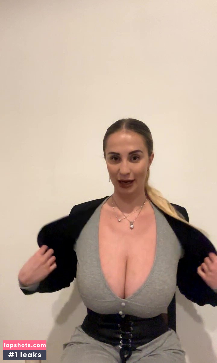 Maria Arreghini gallery photo #89