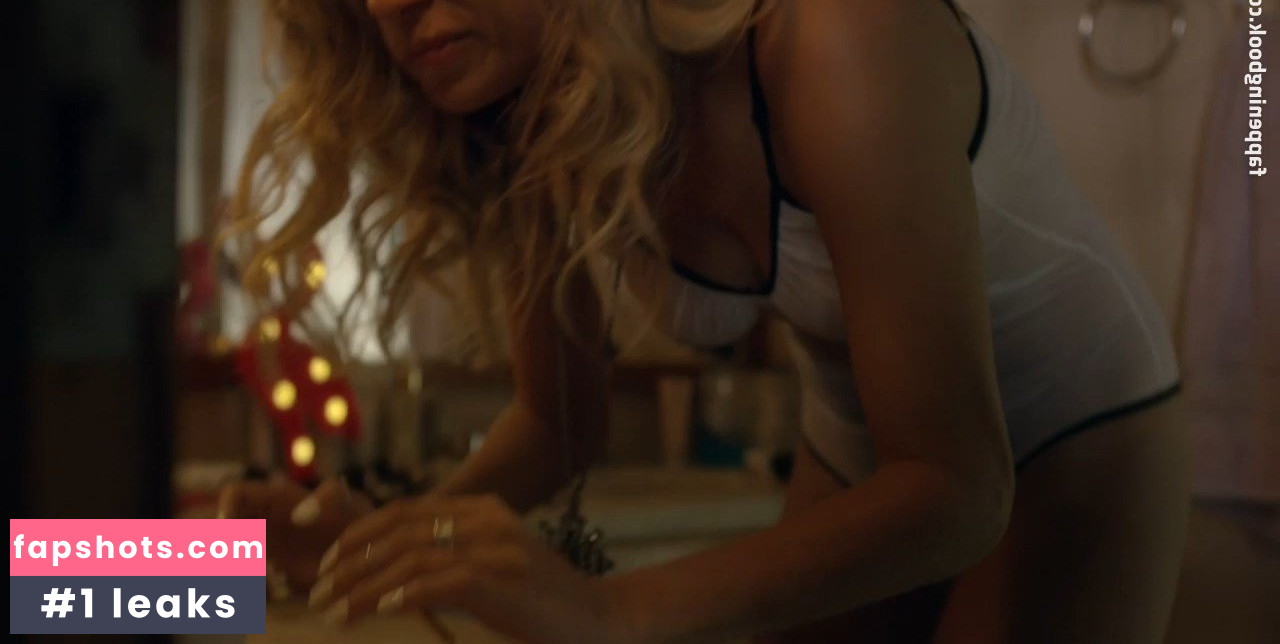 Maria Bopp gallery photo #35