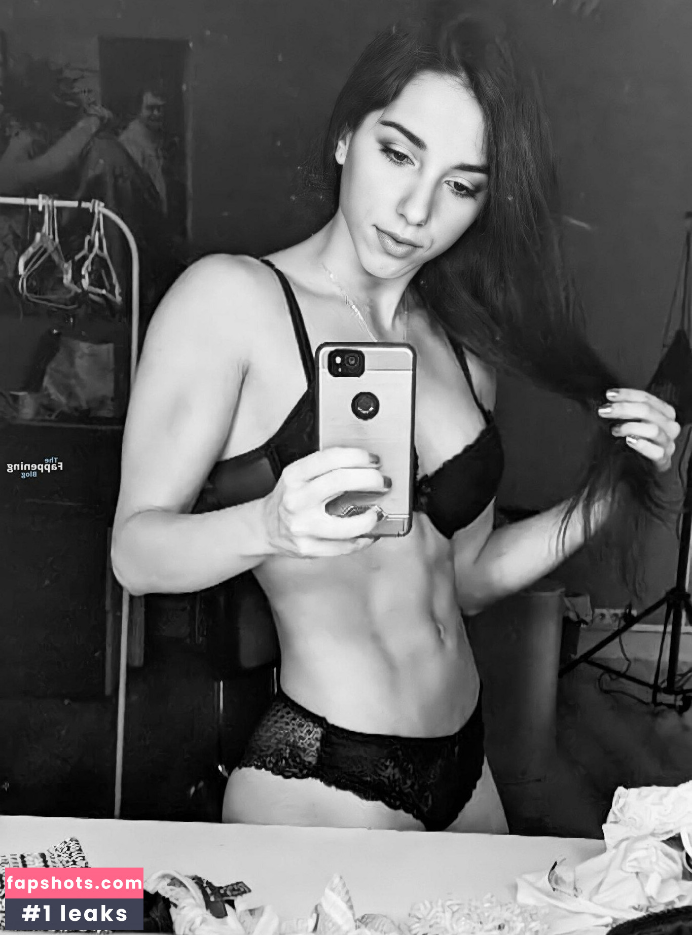 Maria Casas gallery photo #38