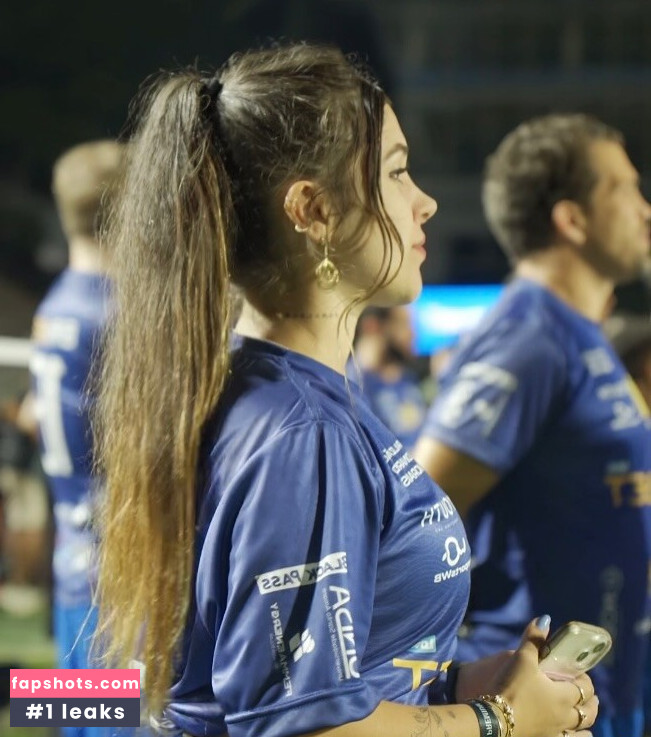 Maria Clara gallery photo #2