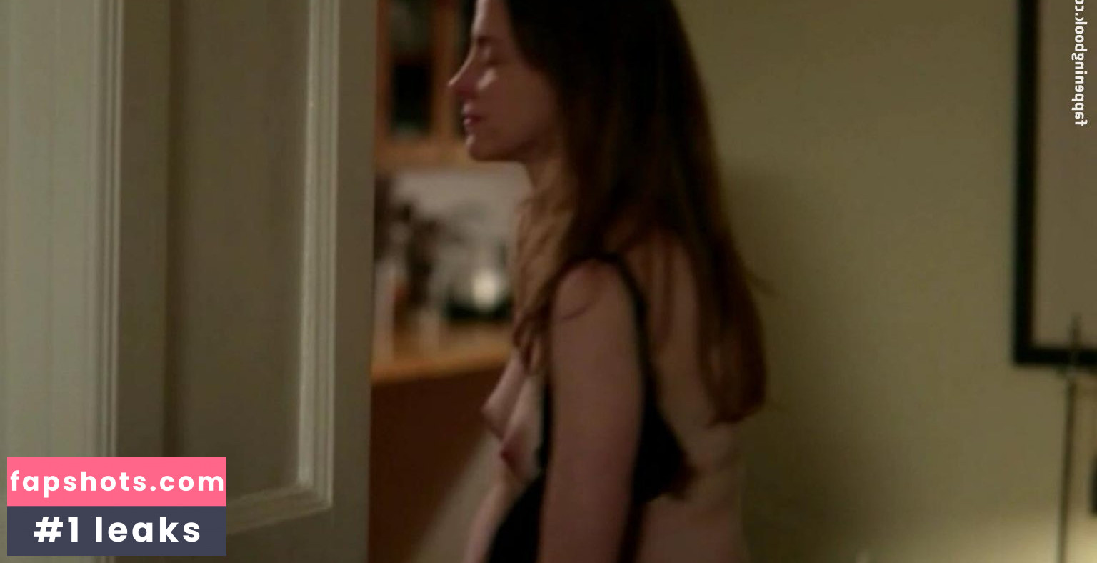 Maria Dizzia gallery photo #24