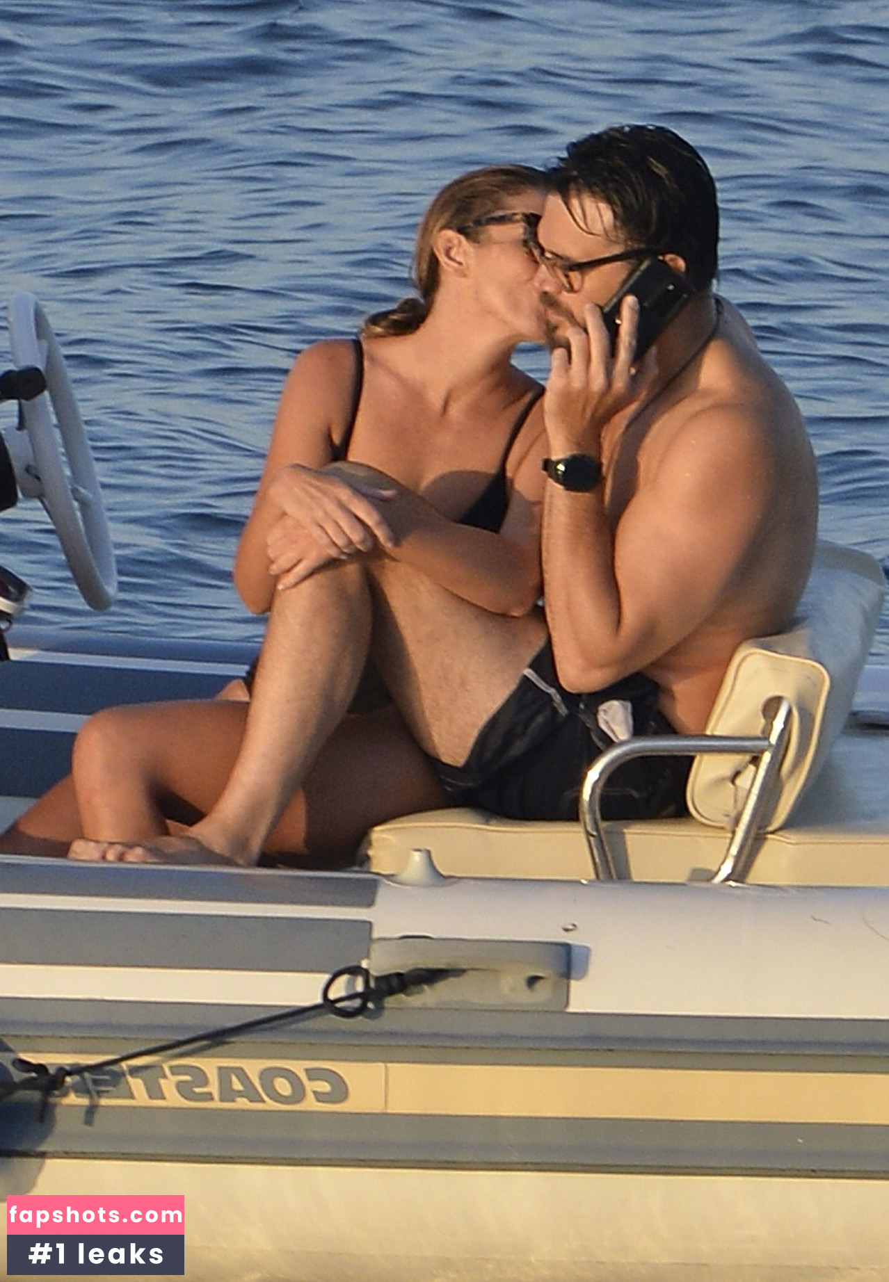 Maria Elena Boschi gallery photo #27