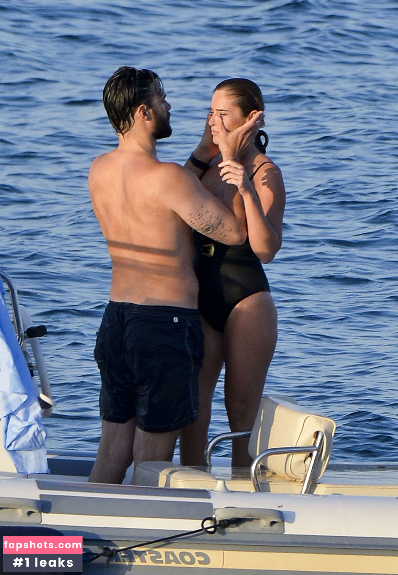 Maria Elena Boschi gallery photo #37