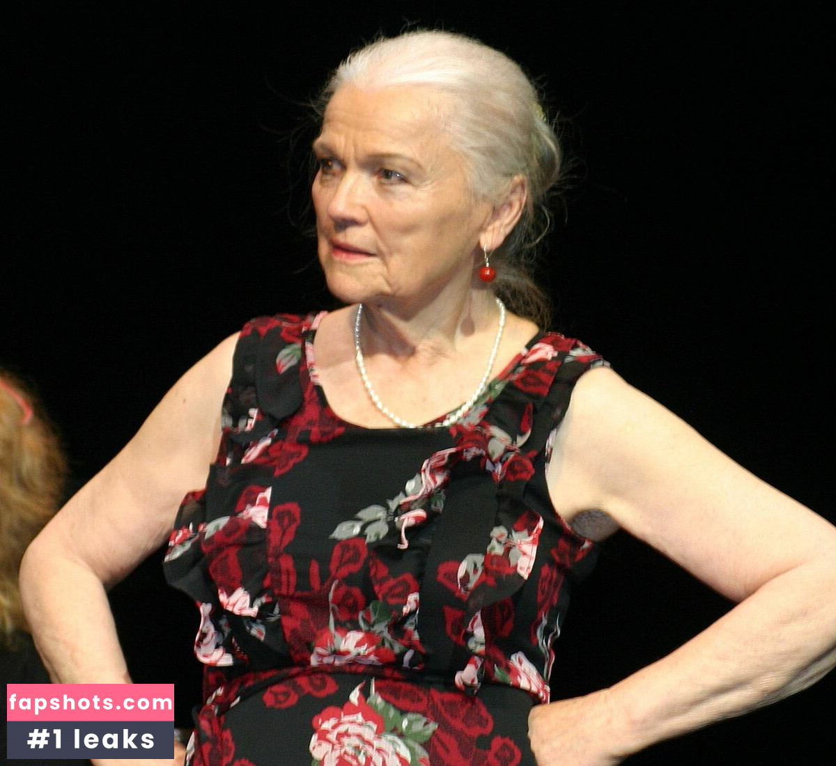 Maria Eva gallery photo #2