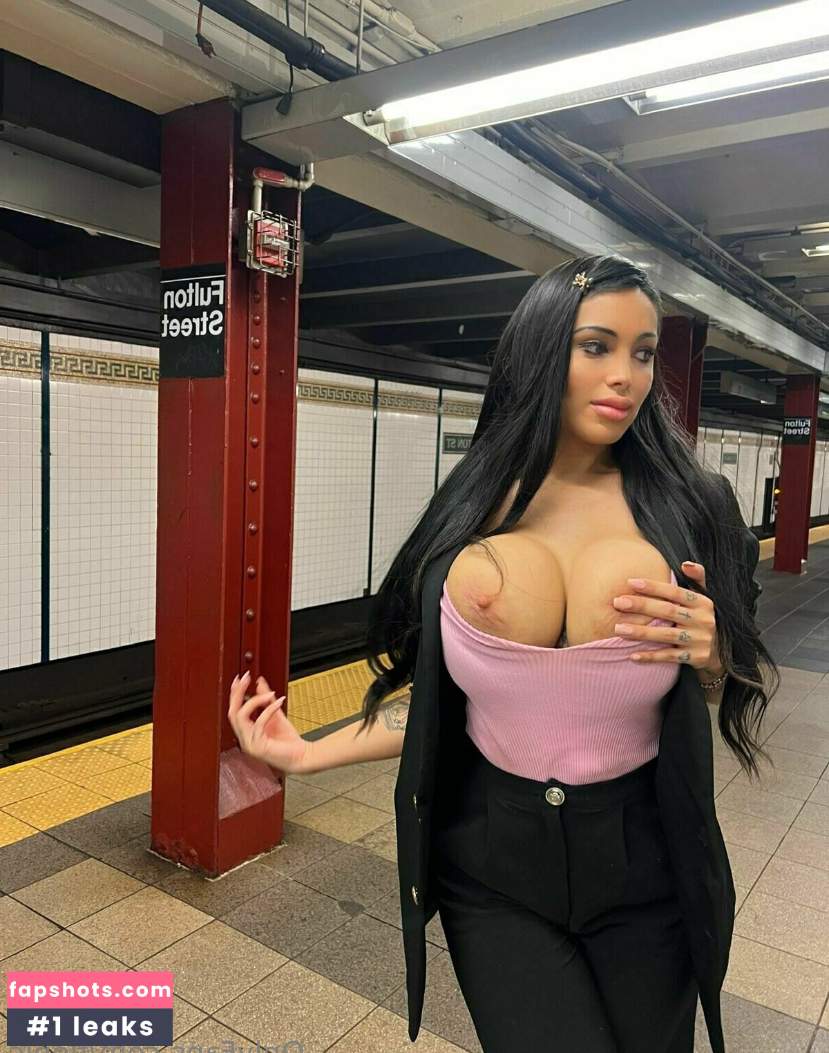 Maria Florencia Chilo gallery photo #15