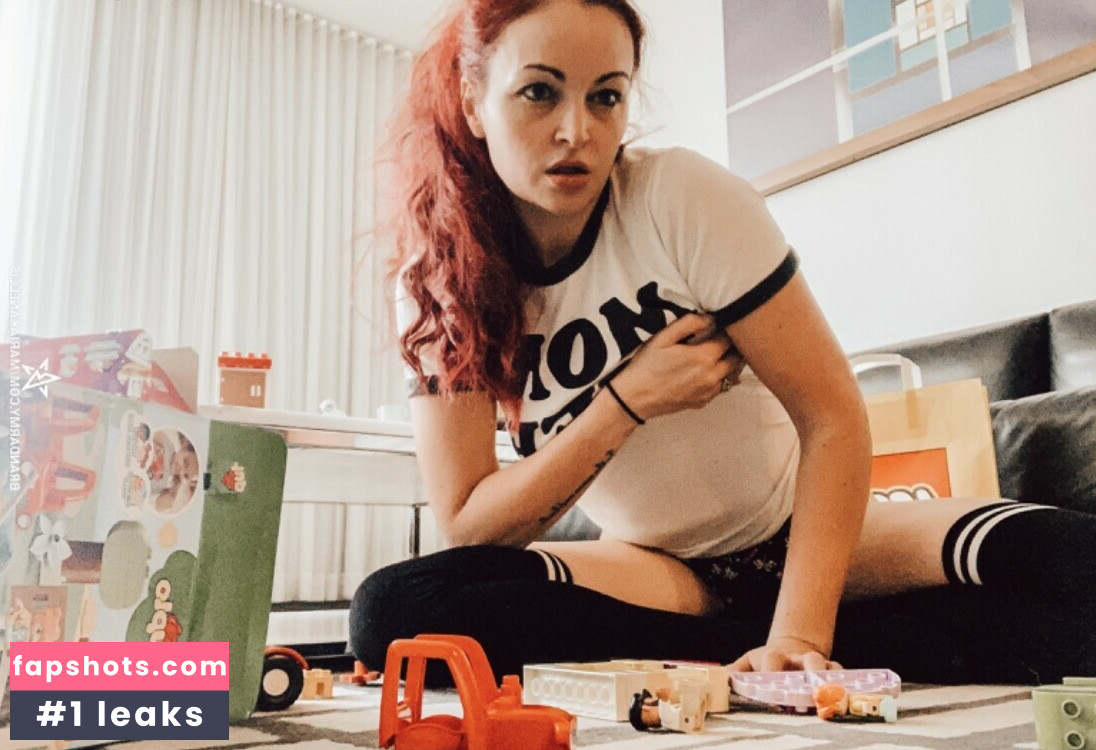 Maria Kanellis gallery photo #130