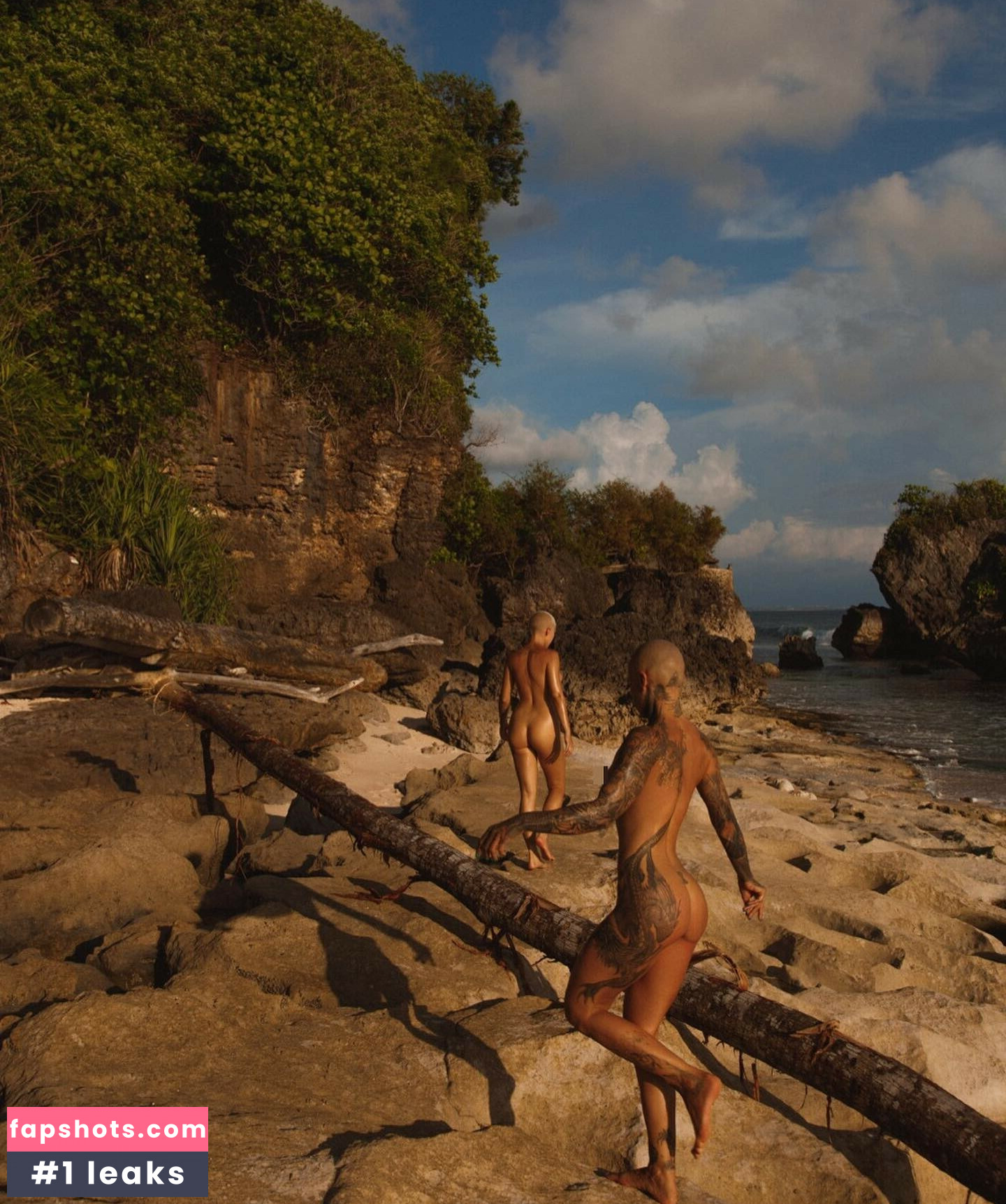 Maria Kasta gallery photo #26