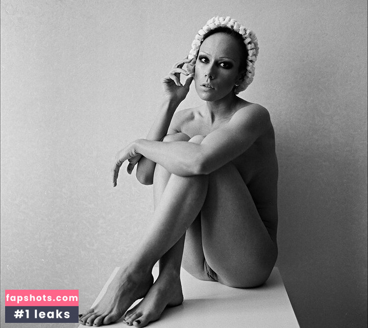 Maria Kasta nude babe gallery