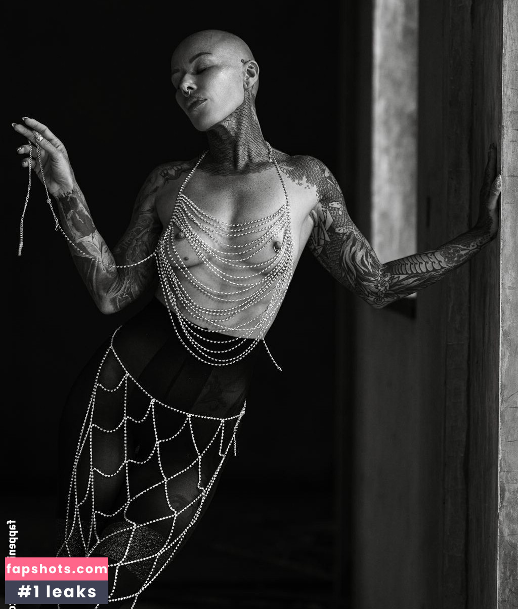 Maria Kasta gallery photo #49