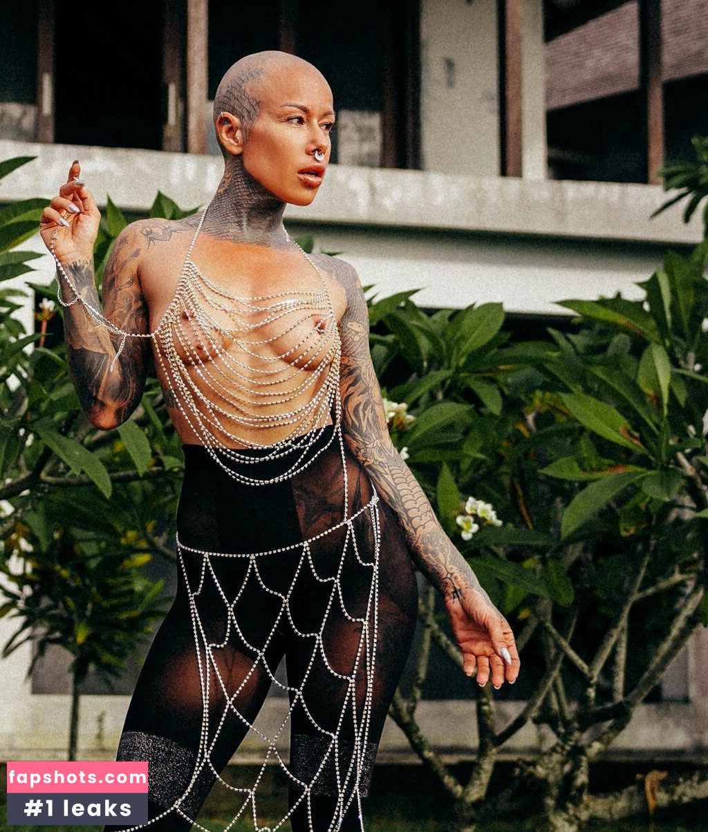 Maria Kasta gallery photo #51