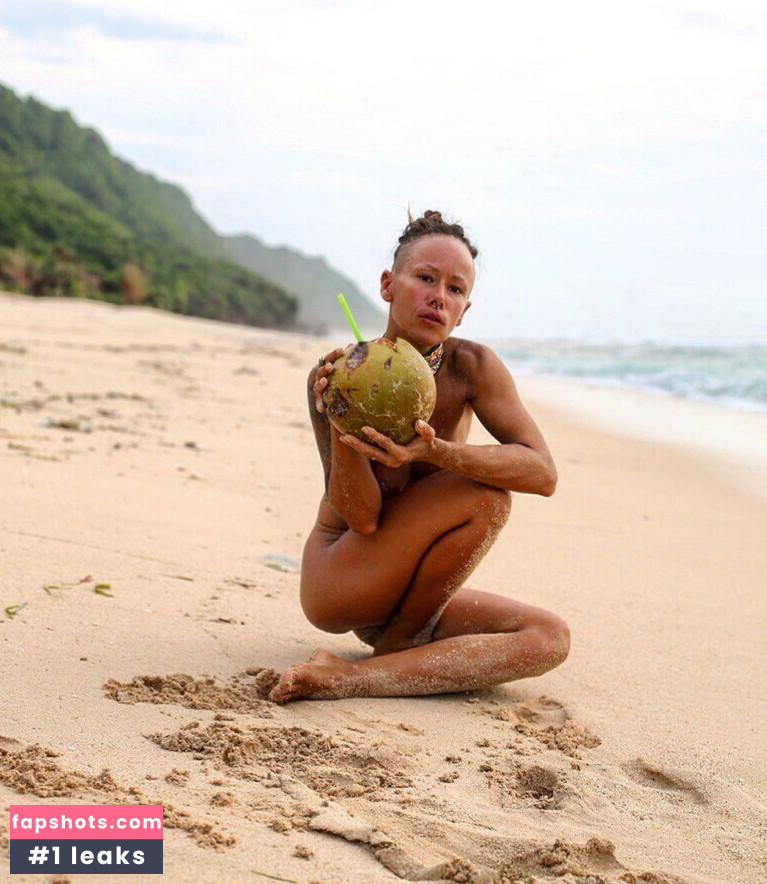 Maria Kasta gallery photo #67