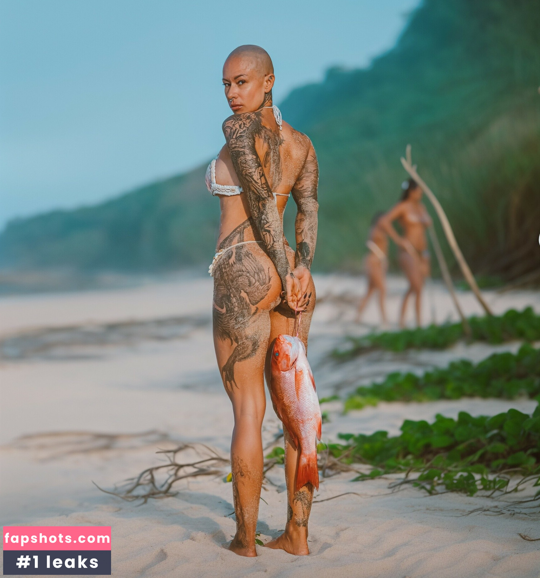 Maria Kasta gallery photo #71