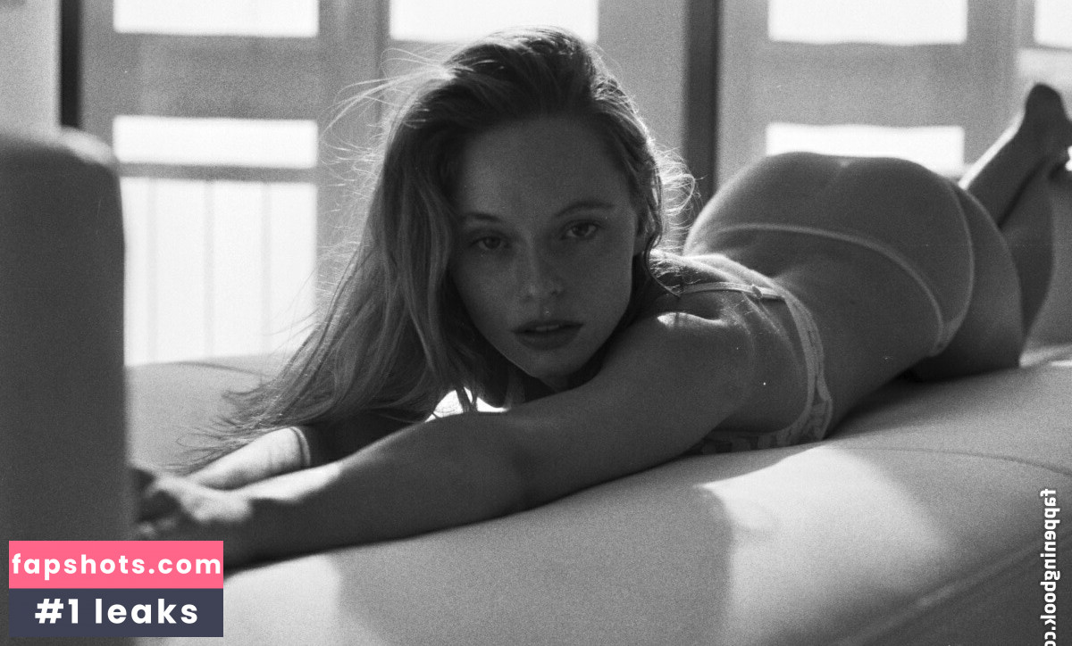 Maria Kn gallery photo #61