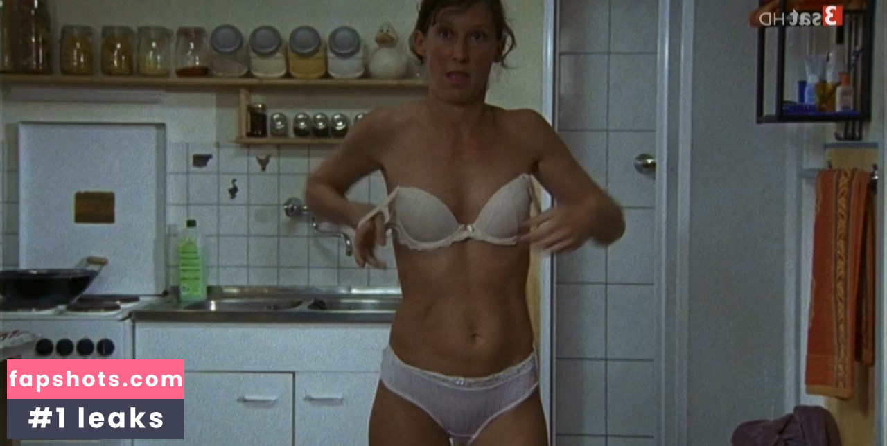 Maria Koestlinger Nahé úniky fotek pouze od fanoušků #5 - Fapshots