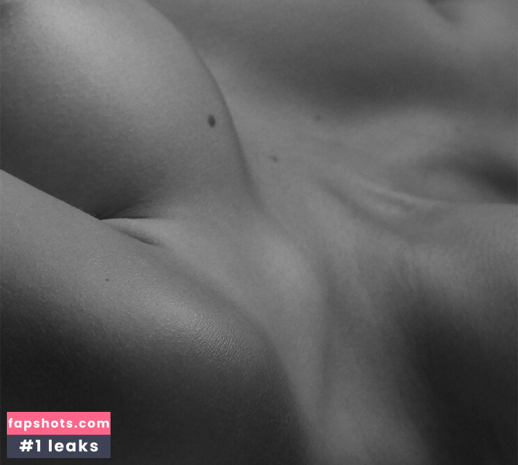 Maria Kompanets gallery photo #27