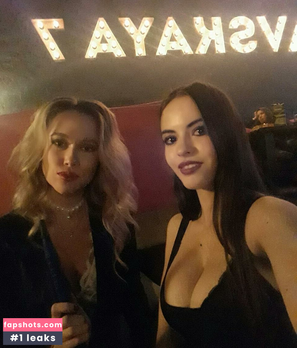 Maria Kooks gallery photo #29