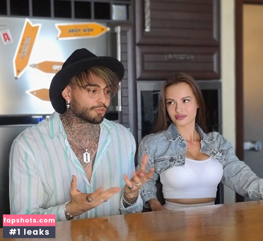 Maria Kooks gallery photo #42